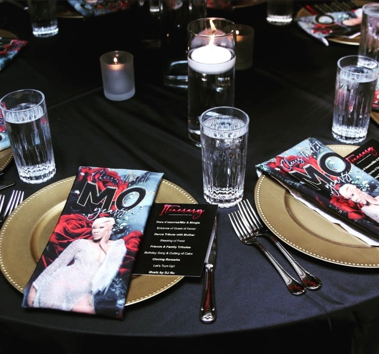 DINNER NAPKINS